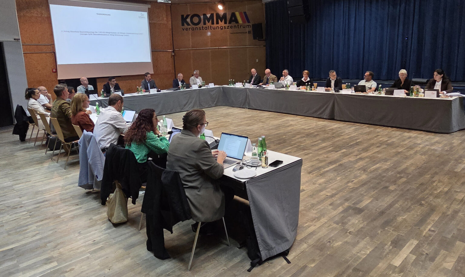 Der Wörgler Gemeinderat diskutierte über den Bericht des Überprüfungsausschusses. Foto: Wundara